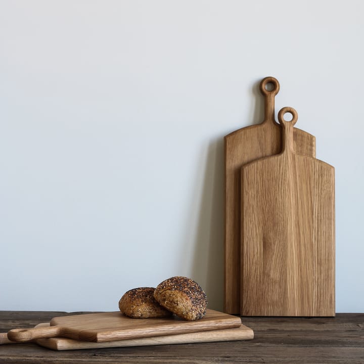 Levi cutting board M, Oiled oak Tell Me More