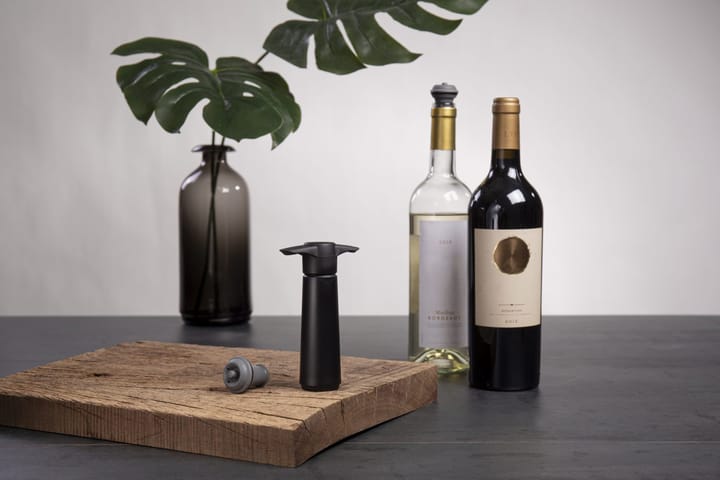 Wine stopper & vacuum pump, Black Vacuvin