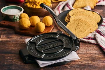 Cast iron tortilla press 20 cm - Black - Victoria