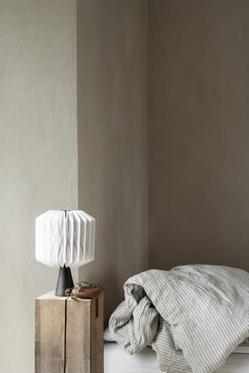 Fia table lamp Ø22 cm - White-Black - Watt & Veke