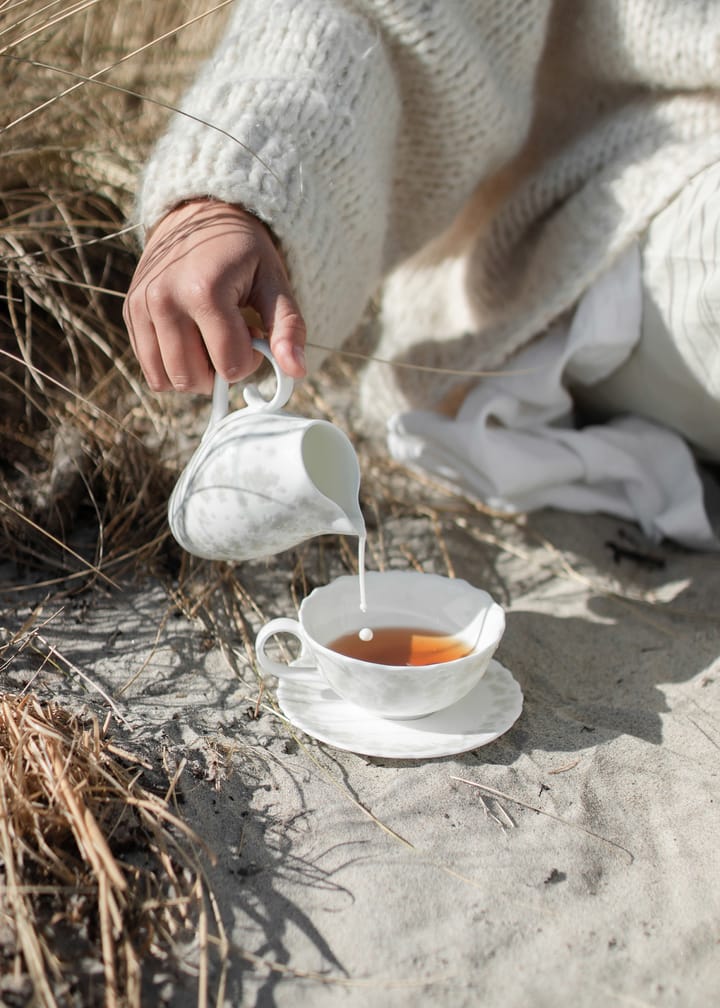 Slåpeblom teacup and saucer 30 cl, grey Wik & Walsøe