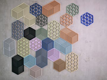 Hexagon trivet large - Warm Grey - Zone Denmark