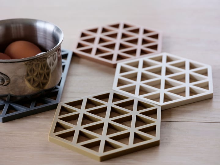 Triangle trivet, Light Terracotta Zone Denmark